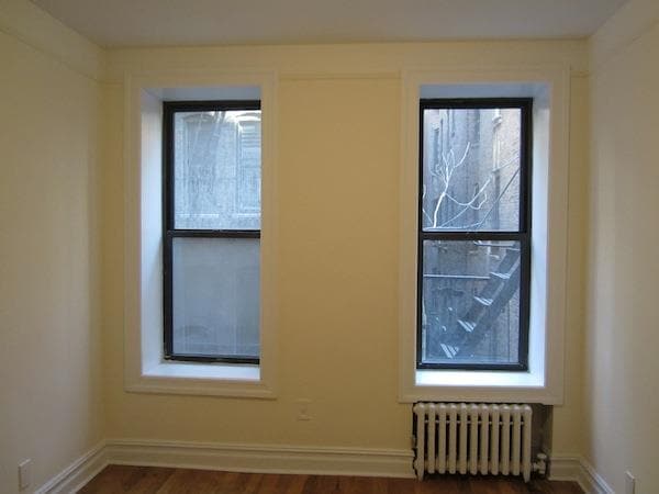 Building Photo - 515 Seminary Row