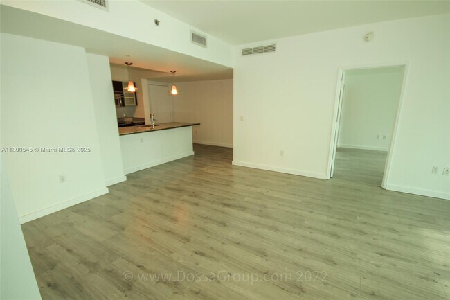 Building Photo - 951 Brickell Ave