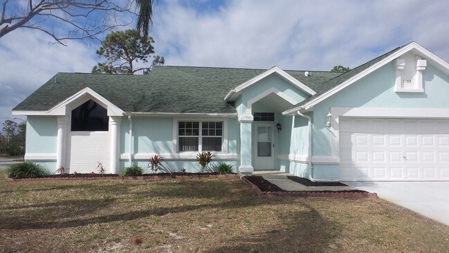 Building Photo - 1168 Southwinds Dr