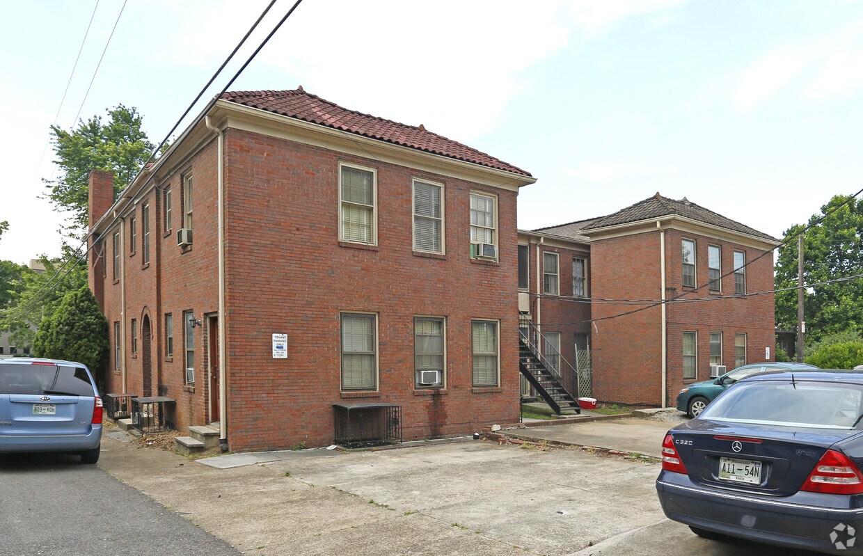 Foto del edificio - 2101-2109 Laurel Ave