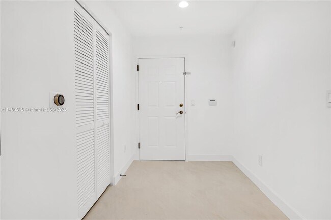 Building Photo - 8395 SW 73rd Ave