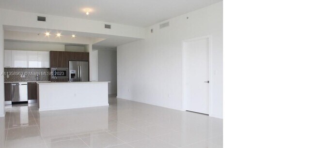 Foto del edificio - 5252 NW 85th Ave