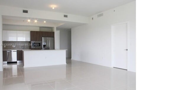 Building Photo - 5252 NW 85th Ave
