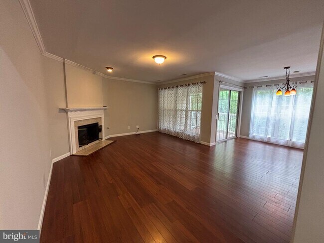 Foto del edificio - 9230 Cardinal Forest Ln