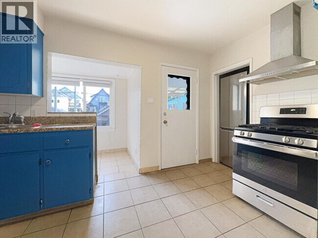 Photo du bâtiment - 1336 E 11th Ave