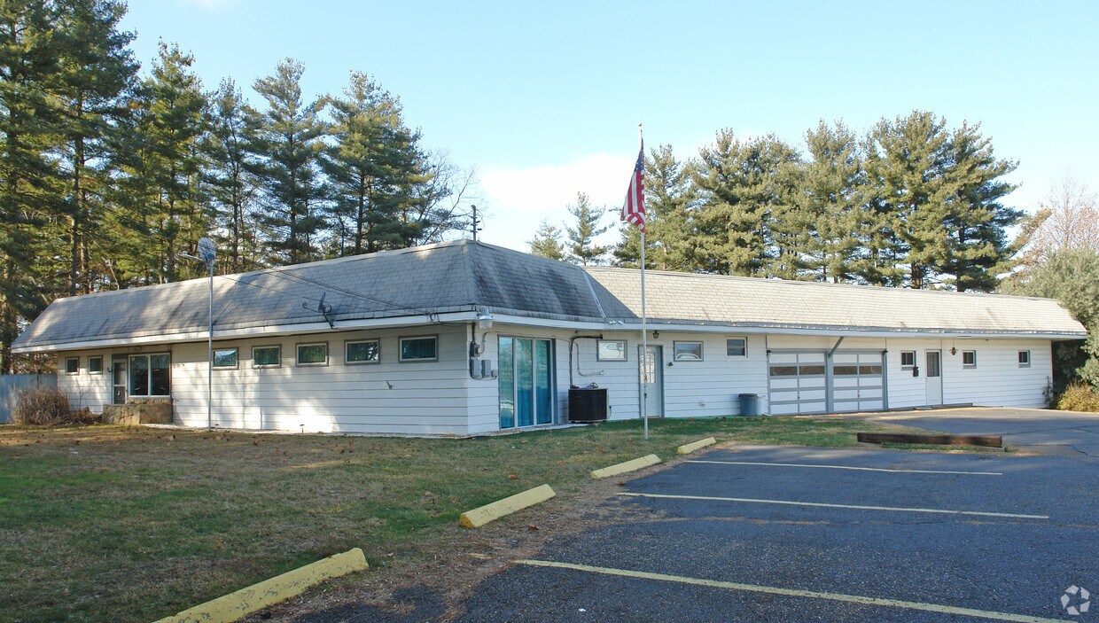 Primary Photo - 4813 Sayre Ave