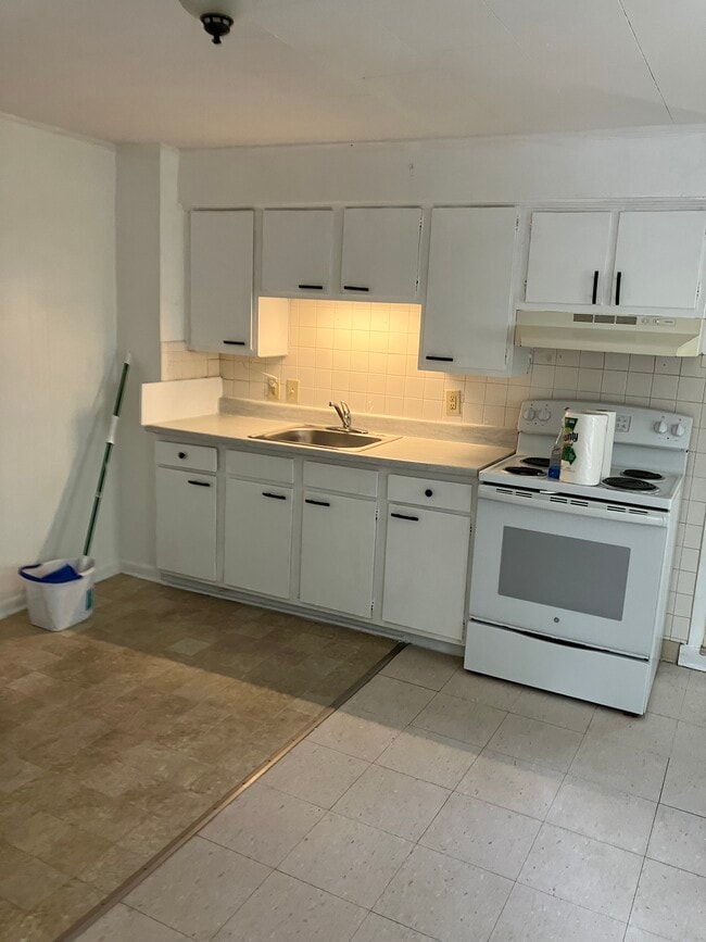 Foto del edificio - 316 S Cameron St