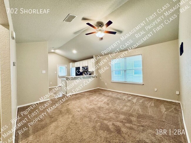 Building Photo - 702 Shorleaf-