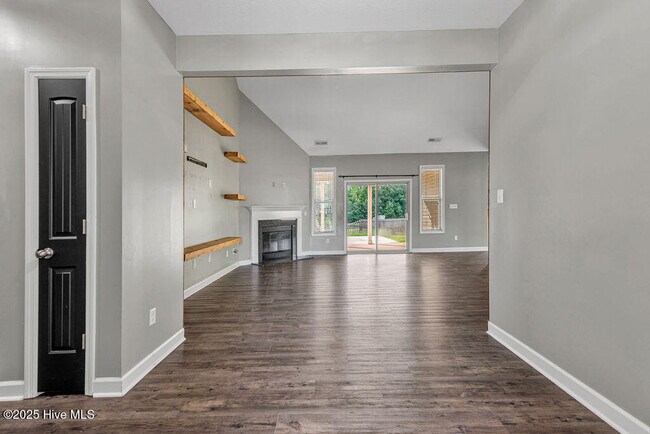 Building Photo - 102 Gabriels Wy
