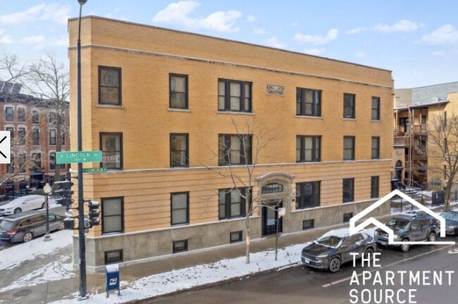 Building Photo - 1902 N Lincoln Ave