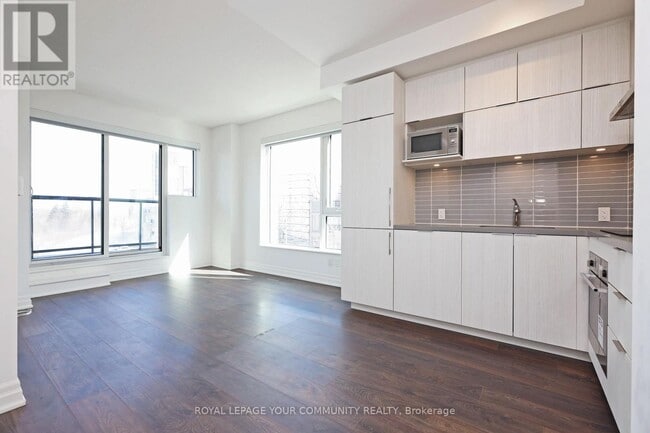 Building Photo - 18 Rouge Valley Dr W