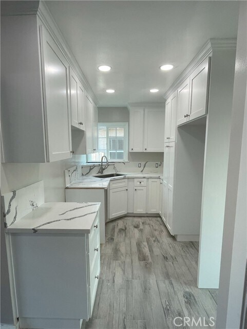 Building Photo - 13613 Clark Ave