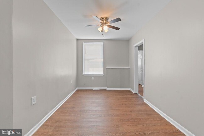 Building Photo - 3427 Ravenwood Ave