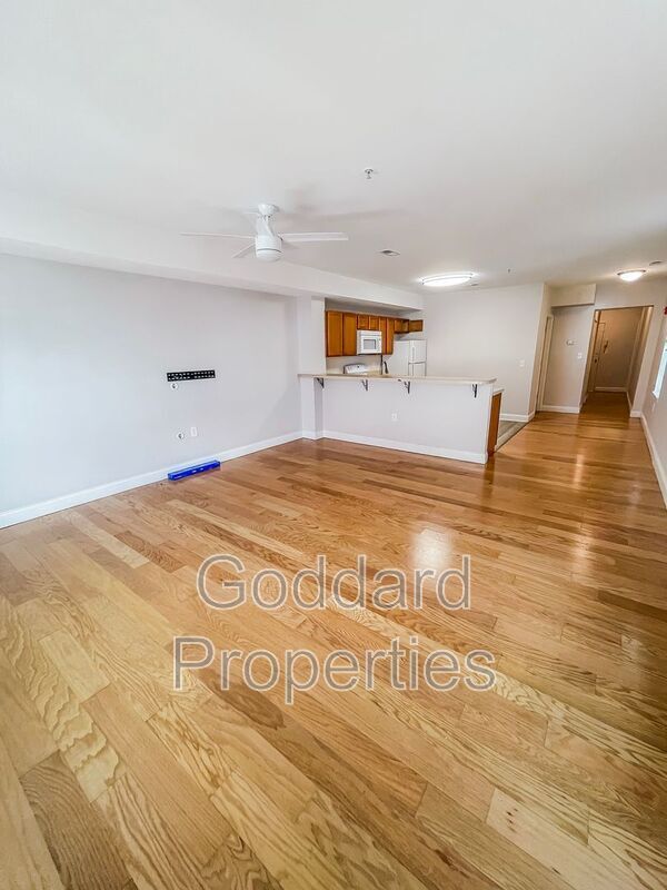 Foto del edificio - 2205 N Charles St