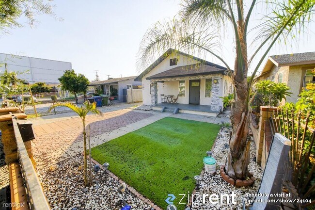 Building Photo - 3 br, 2 bath House - 1301 Prado Street, Lo...