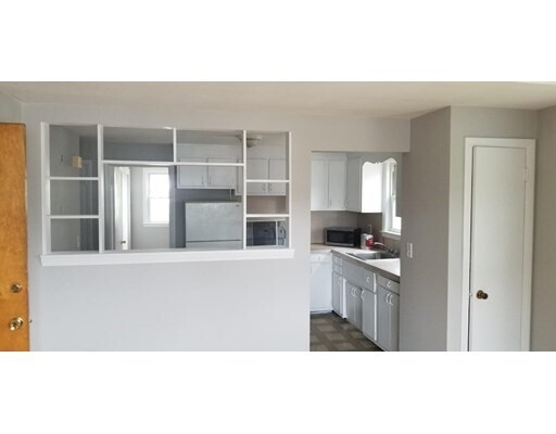 Foto del edificio - 99 Post Island Rd