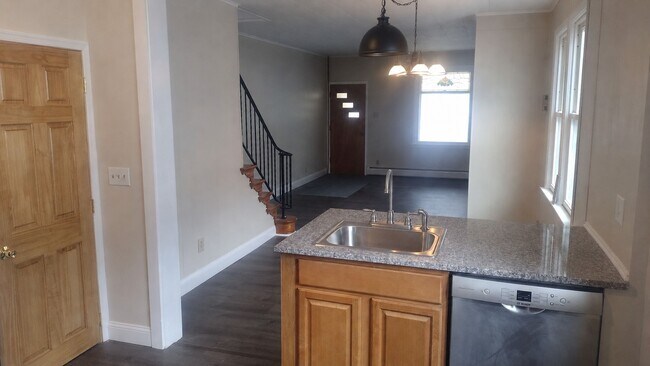 Foto del edificio - 104 Springgarden St