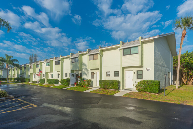 Building Photo - 9415 S Ocean Dr