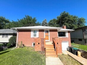 Building Photo - 2028 N 70th St
