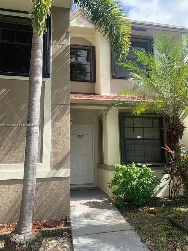 Foto principal - 390 City View Dr