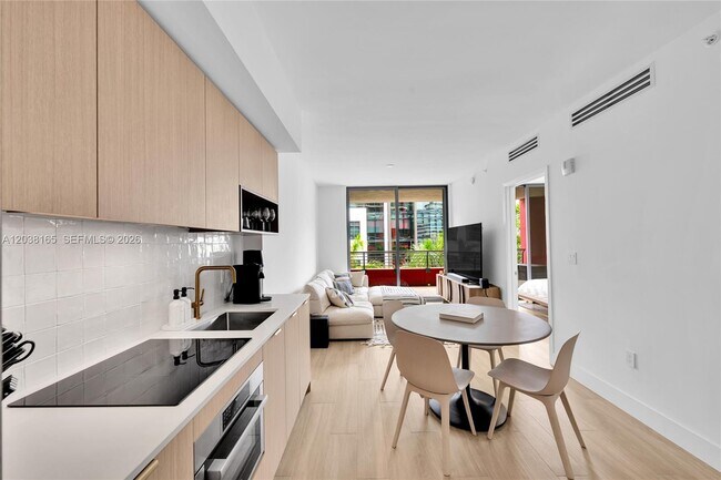 Foto del edificio - 90 NE 32nd St