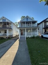 Building Photo - 301 Crestwood Ave