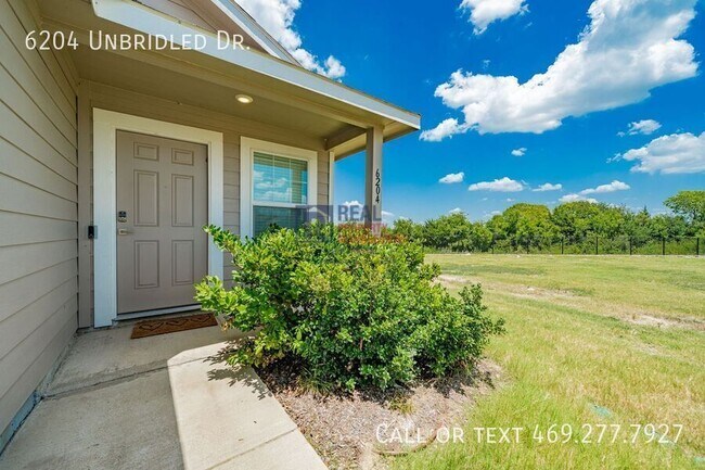 Foto del edificio - 6204 Unbridled Dr