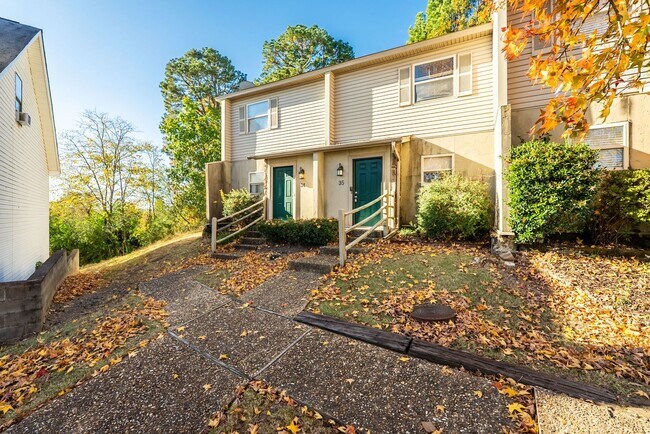 Building Photo - Maumelle Townhouse