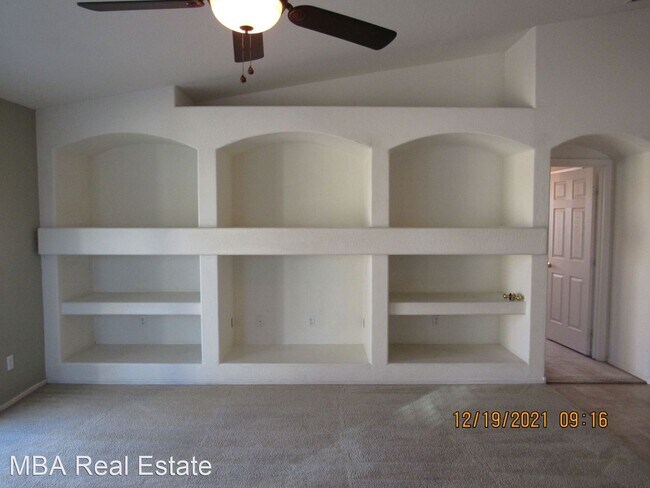 Building Photo - 3 br, 2 bath House - 6638 S 18th Ln