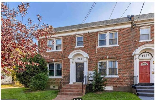 Photo - Office House