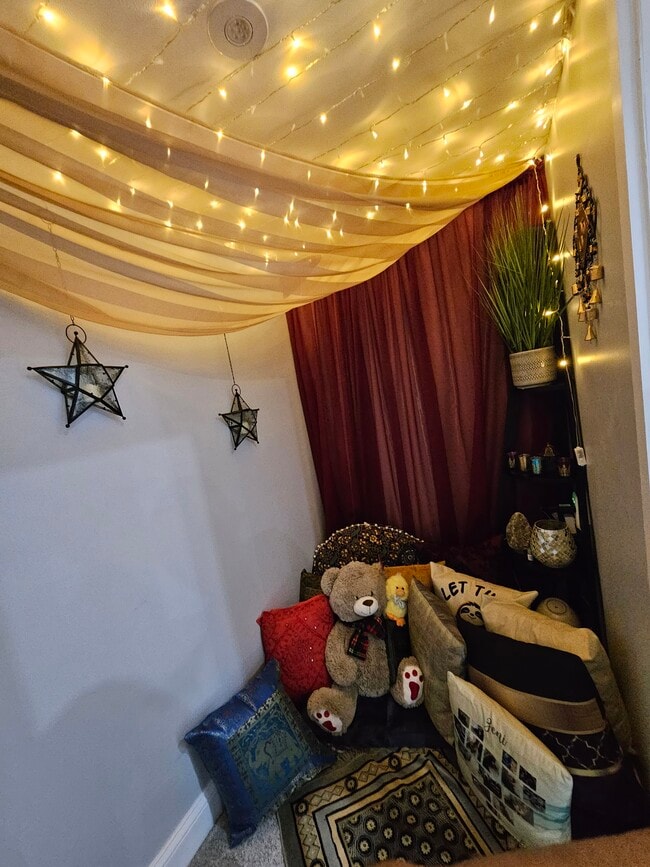 Meditation Room - 2306 Greenery Ln