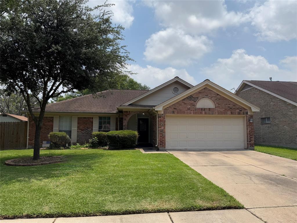 Foto principal - 10906 Rustling Winds Dr