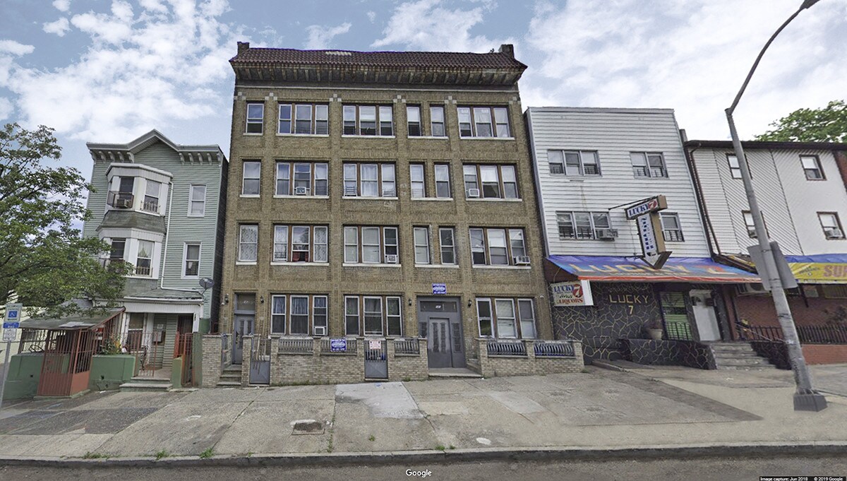 141 Park Ave, Newark, NJ 07104 Apartments in Newark, NJ