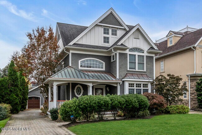 Foto del edificio - 412 Chicago Blvd