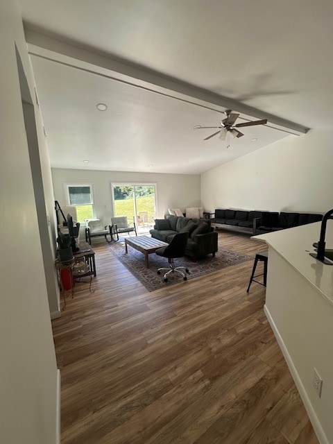 Foto del edificio - 386 S Converse St