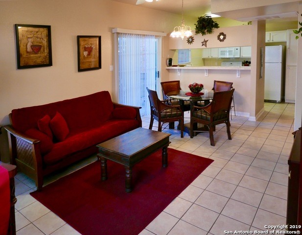Building Photo - 129 Chapel Hill Cir