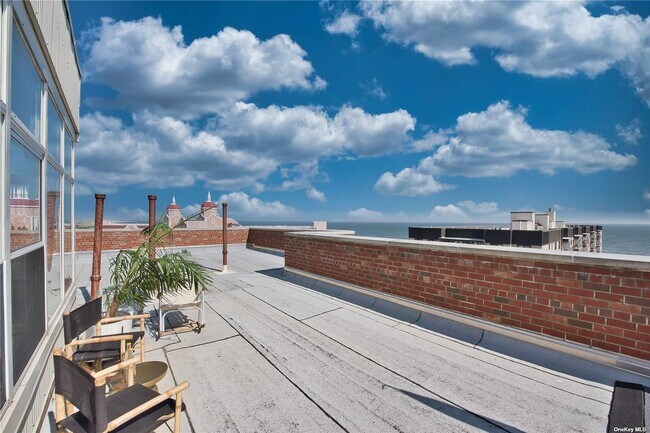 Foto del edificio - 855 E Broadway