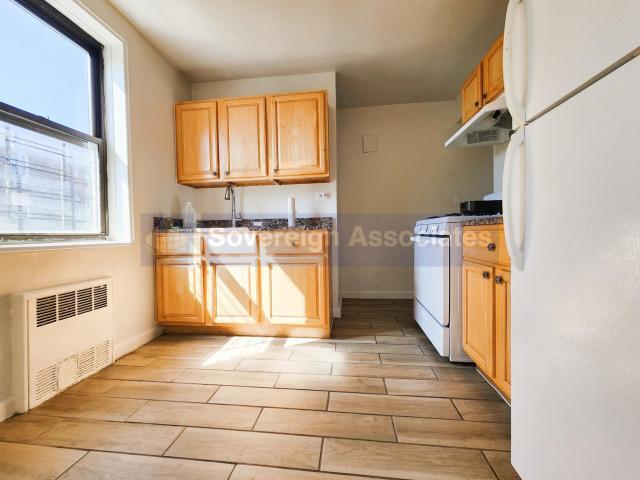 Foto del edificio - 2 bedroom in BRONX NY 10461