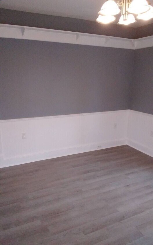 Foto principal - 2 bedroom house in Colonial Heights