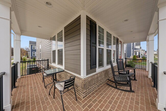 Building Photo - 101 Milvian Wy SE