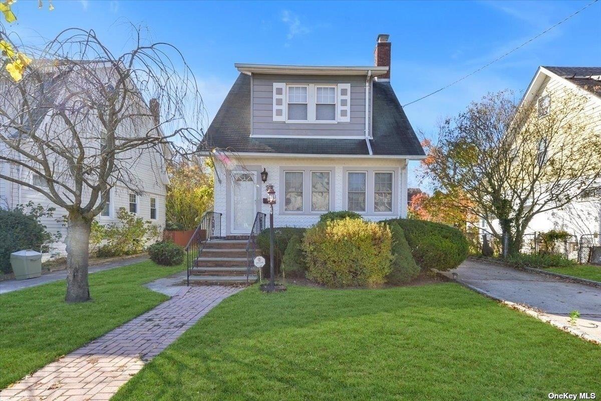 Primary Photo - 16 Maiden Ln