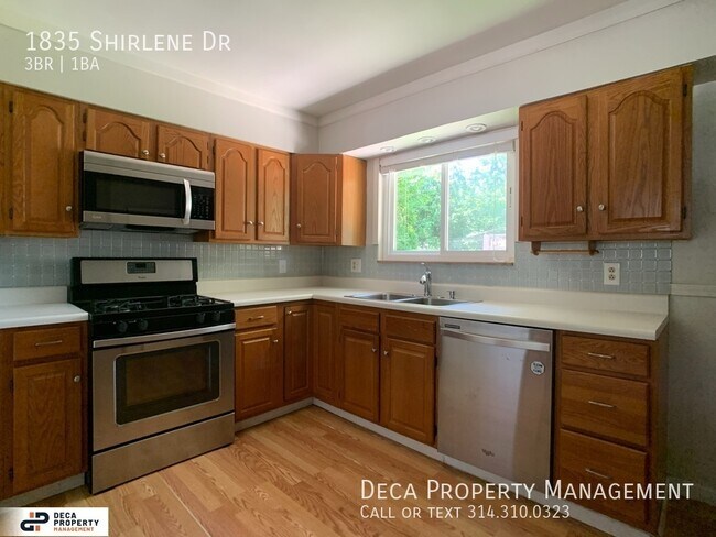 Building Photo - 3 Bedroom House