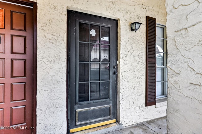 Building Photo - 1757 El Camino Rd