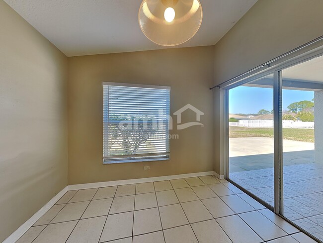 Foto del edificio - 8622 Tidal Bay Ln