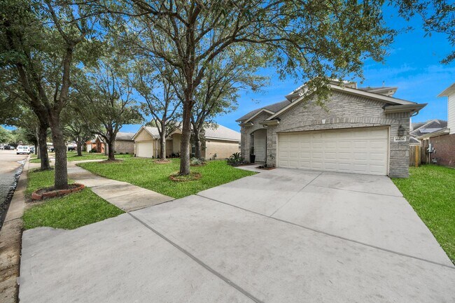 Foto del edificio - 16635 Greenbriar Point Ln