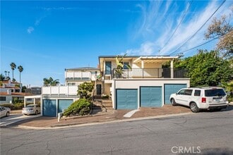 Building Photo - 254 La Paloma