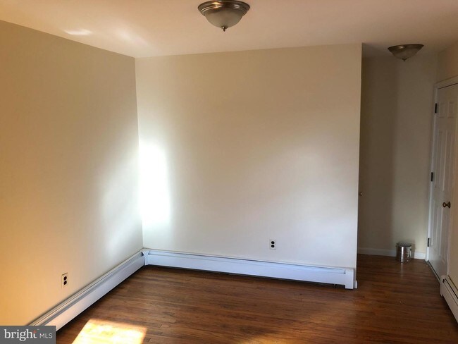 Foto del edificio - 904 Campbell Ln