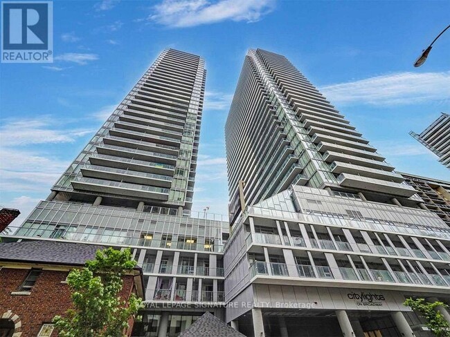 Building Photo - 195 Redpath Ave