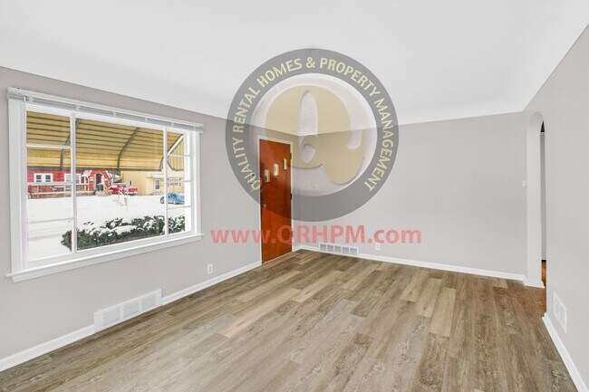 Foto del edificio - 2 bedroom, 1 bath Cape Cod home with a 1 c...