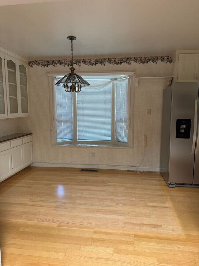 Foto del edificio - 3 Bedroom 2 bath with Rv Parking